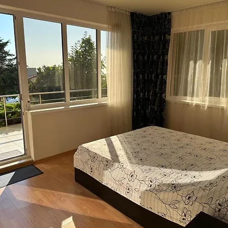 Sunny Seasons Byala